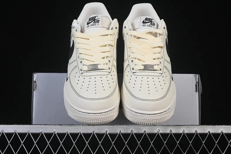 All categories Nk Air Force 1 Air Force series Nk Air Force 1 Low Air Force low-top Nike Air Force 1'07 Low distressed black hook Air Force 1 low-top casual sneakers ZH0316-093
